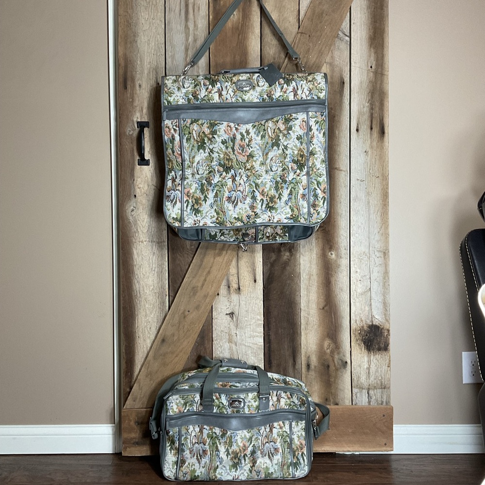 2 Pc Jordache Luggage-Floral Flower Tapestry Overnight & Garment Bags EXCELLENT